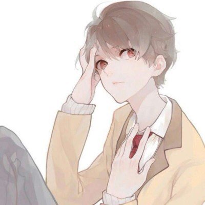 女子亲宝宝脚丫嘴唇肿成香肠